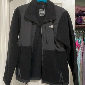 Black fleece north face jacket size S